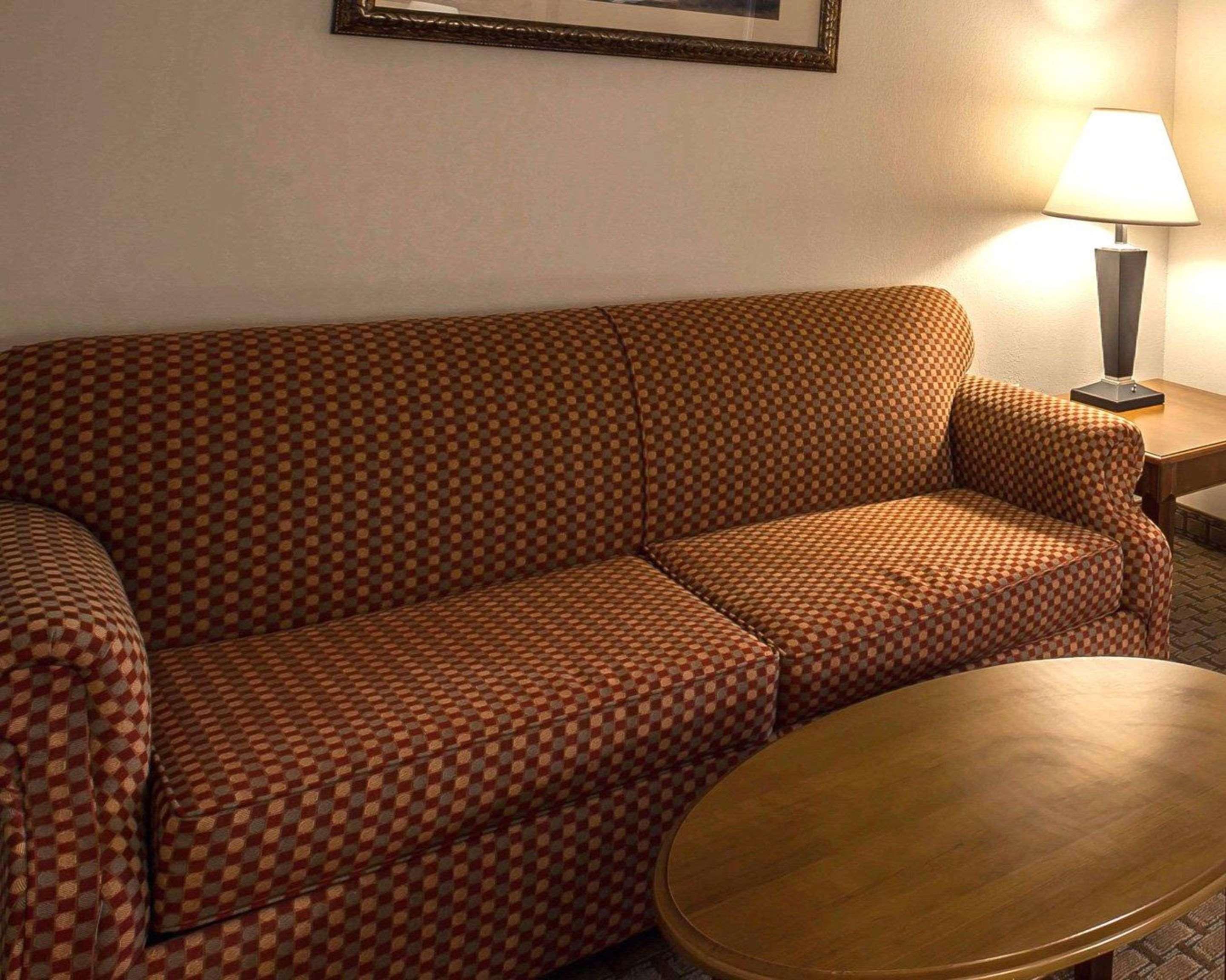 Comfort Inn & Suites Rogersville Bagian luar foto